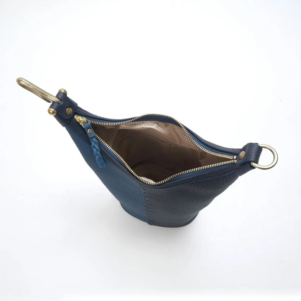Magnu / ケッグポーチ マヌー ミニバッグ KEG POUCH CLASS