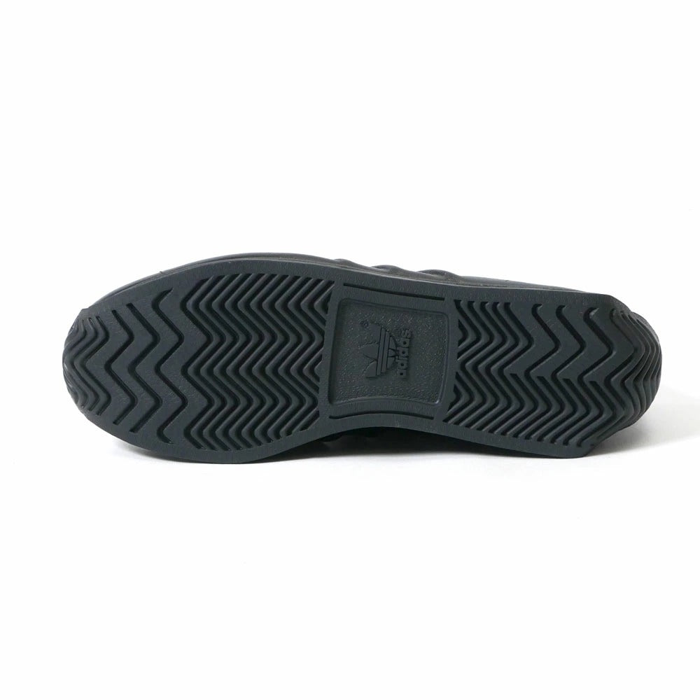 ie5697-ftwa24 / Y-3 ワイスリー COUNTRY スニーカー