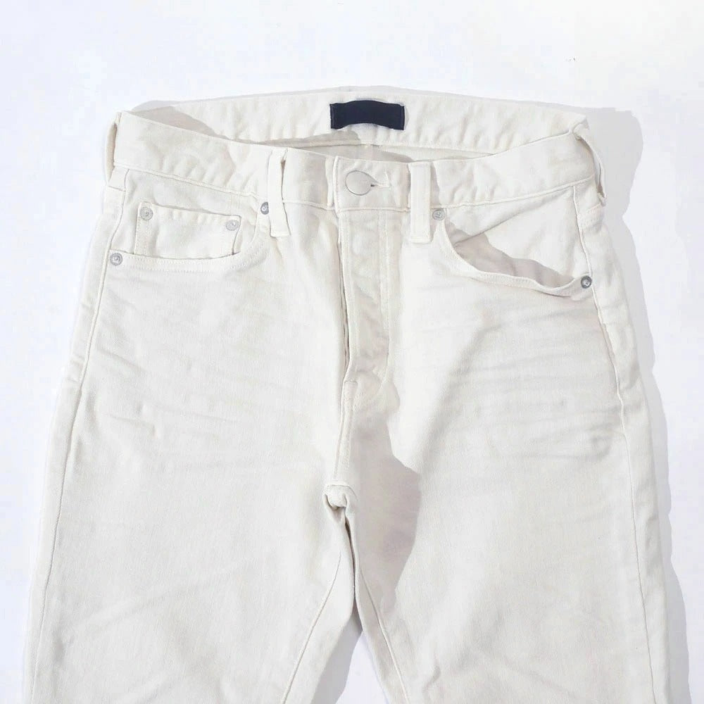 55786301wht / RED CARD Tokyo メンズ Rhythm テーパード デニムパンツ
