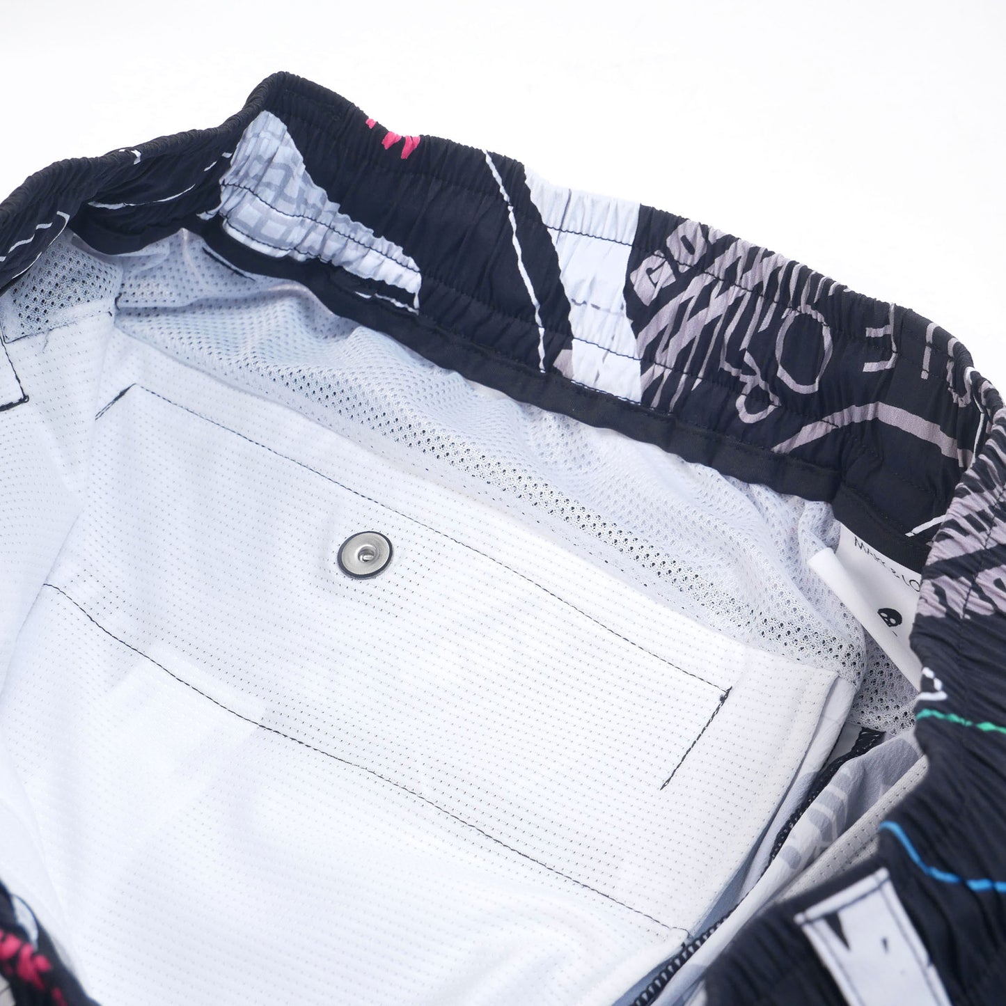 mlm-6a-at08 / MARK&LONA メンズ Rainbow-Camoショーツ