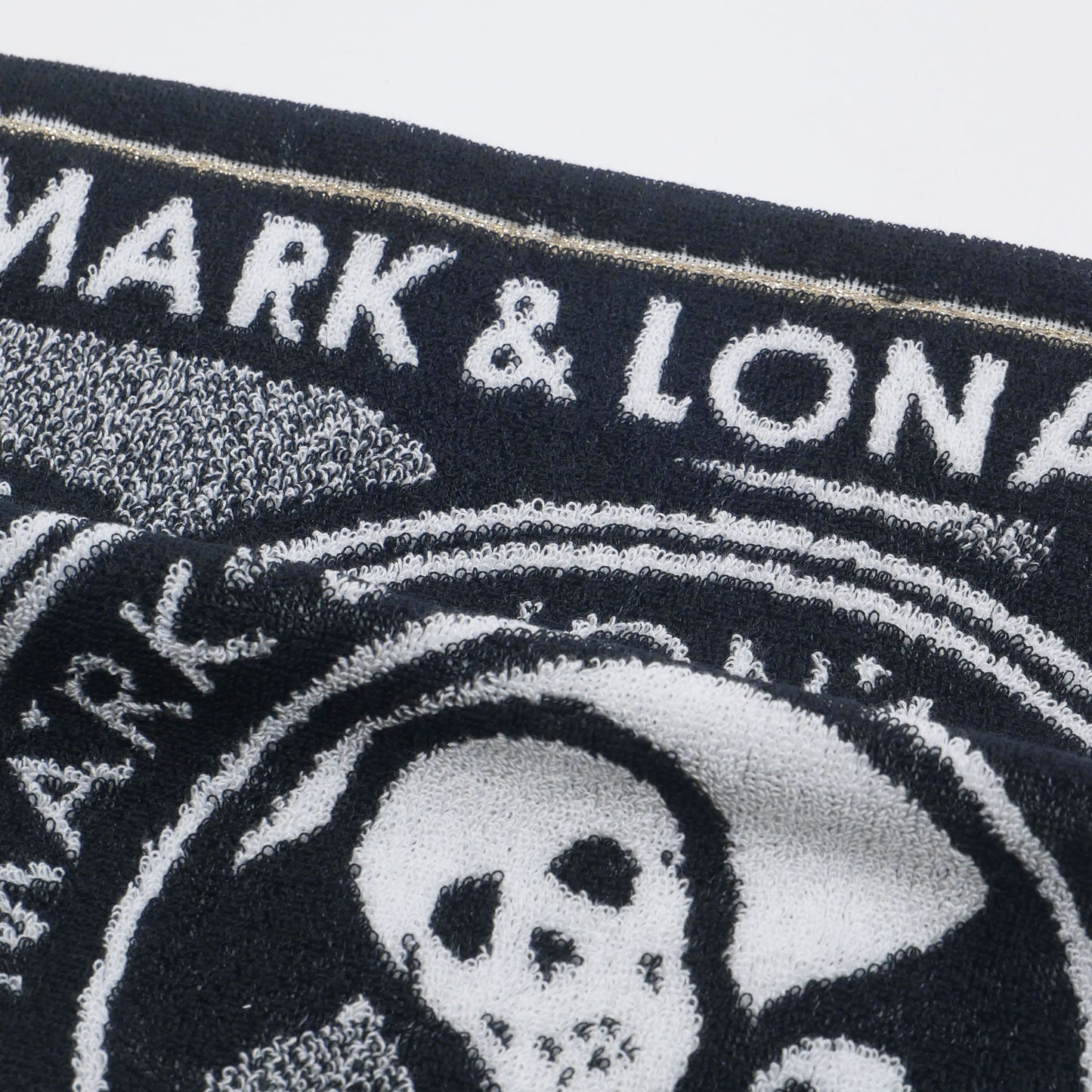 mls-1a-ya01 / MARK&LONA カモ柄ハンドタオル